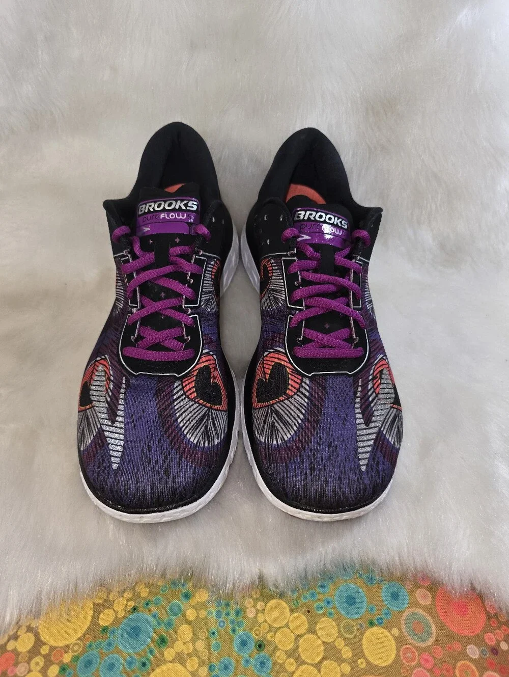 Brooks Pure Flow 6 Purple/Black Peacock Feather Patterned Women's Running Shoes - Picture 3 of 10